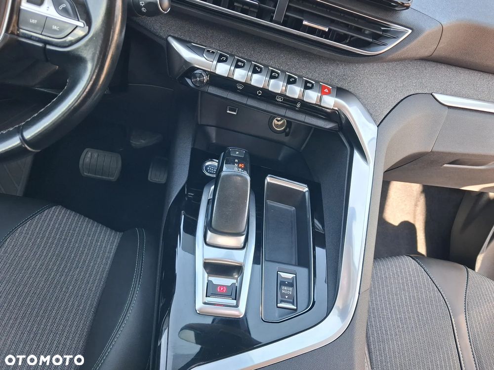 Peugeot 3008 225 e-EAT8 Allure Pack - 12
