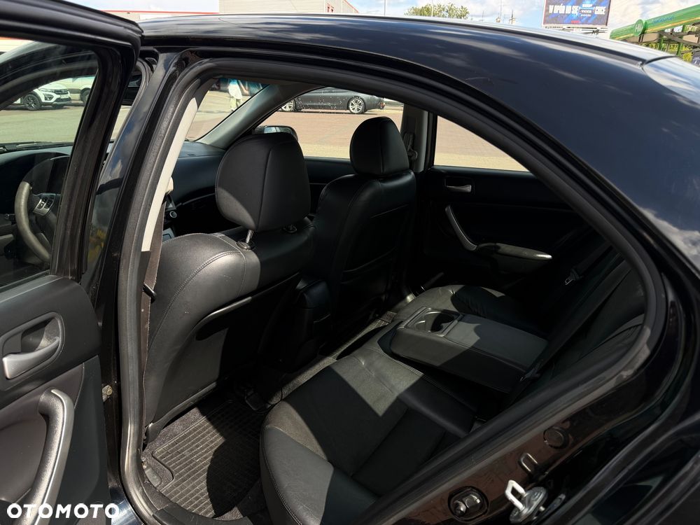 Honda Accord 2.0 Comfort - 18