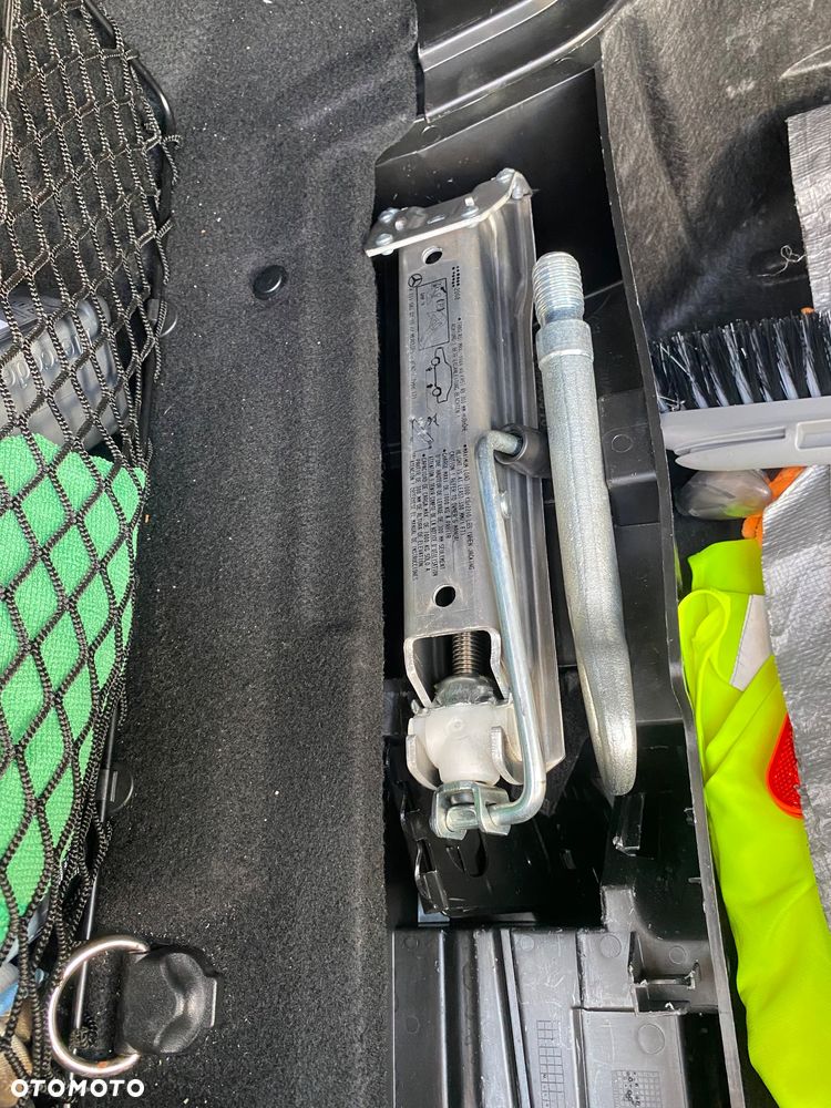 Mercedes-Benz Klasa E - 13