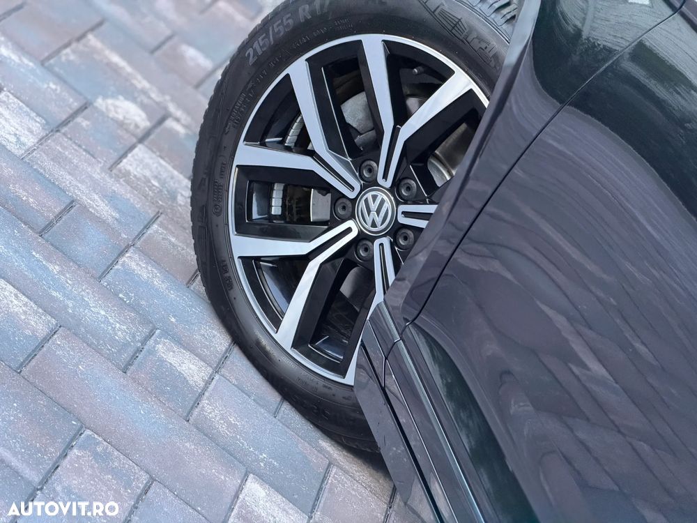 Volkswagen Passat - 16