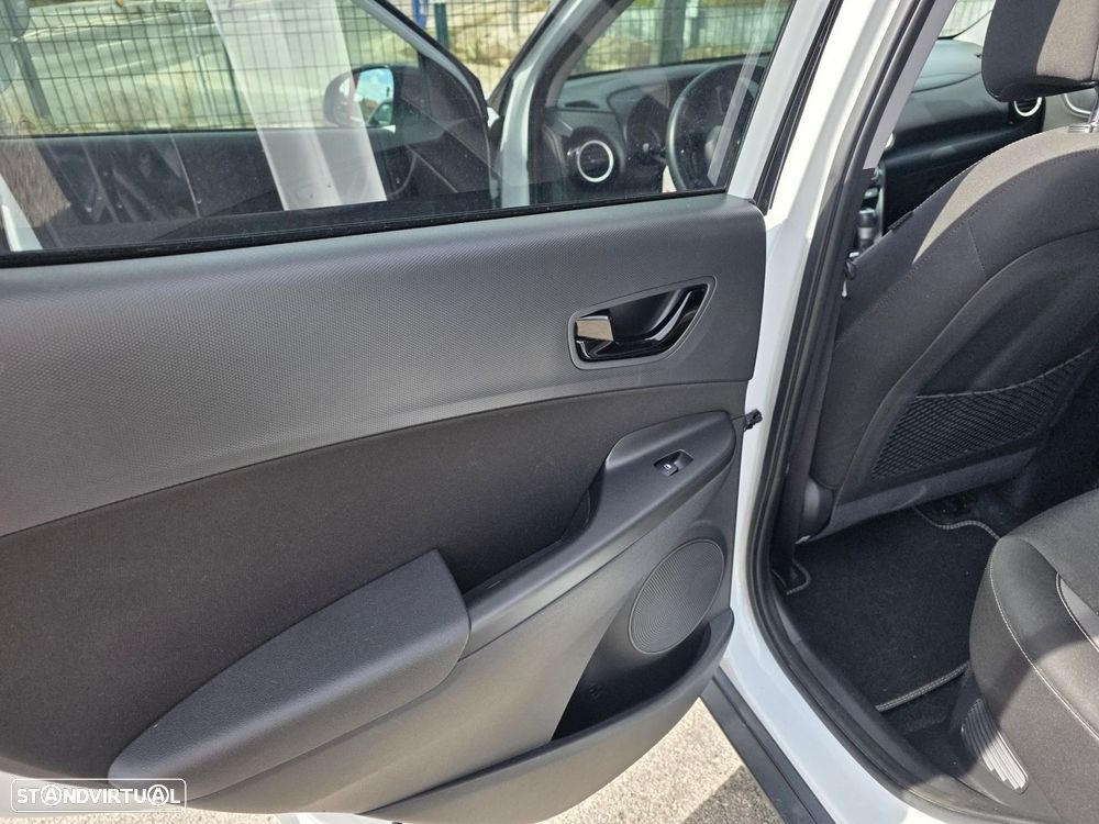 Hyundai Kauai - 15