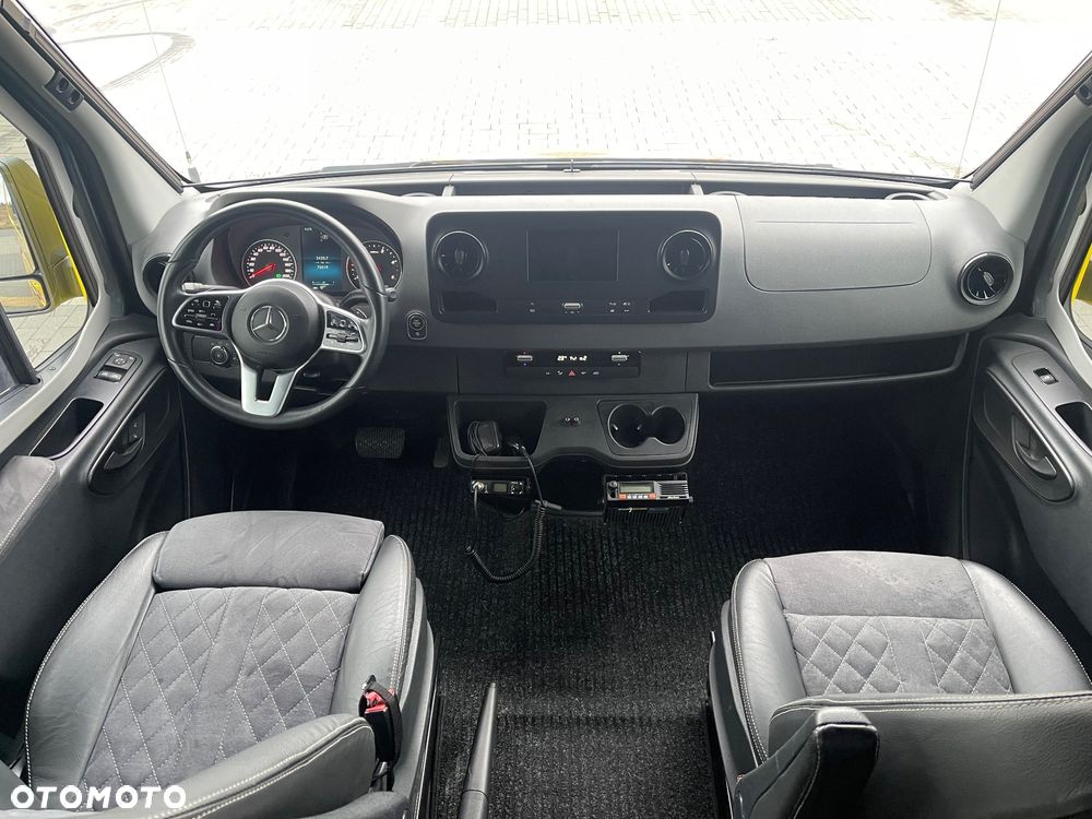 Mercedes-Benz Sprinter - 6
