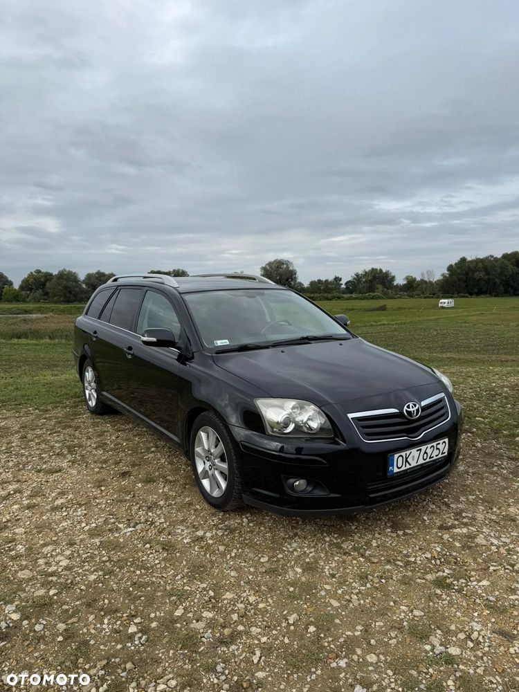 Toyota Avensis 2.0 VVT-i Combi Edition - 2