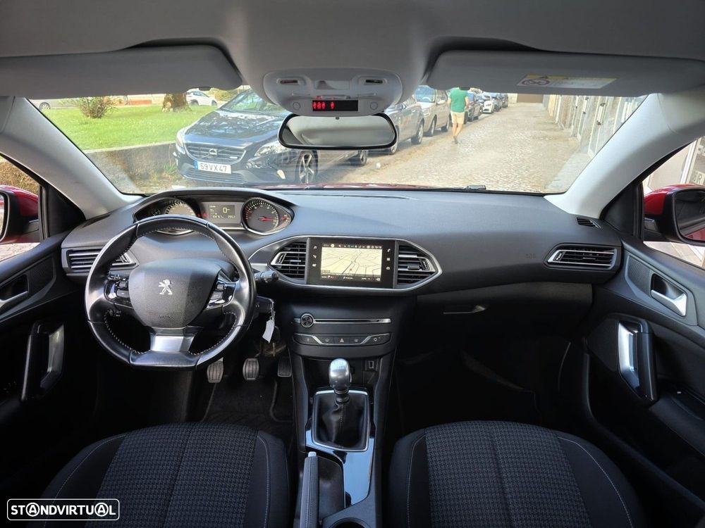 Peugeot 308 1.2 PureTech Active J17 - 2