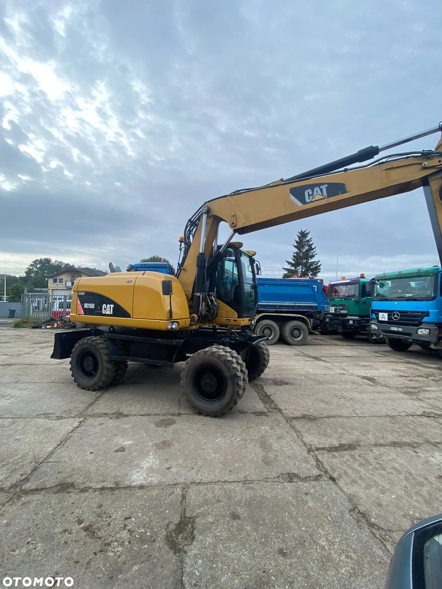 Caterpillar M316D - 1
