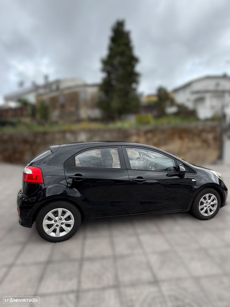 Kia Rio 1.1 CRDi - 7