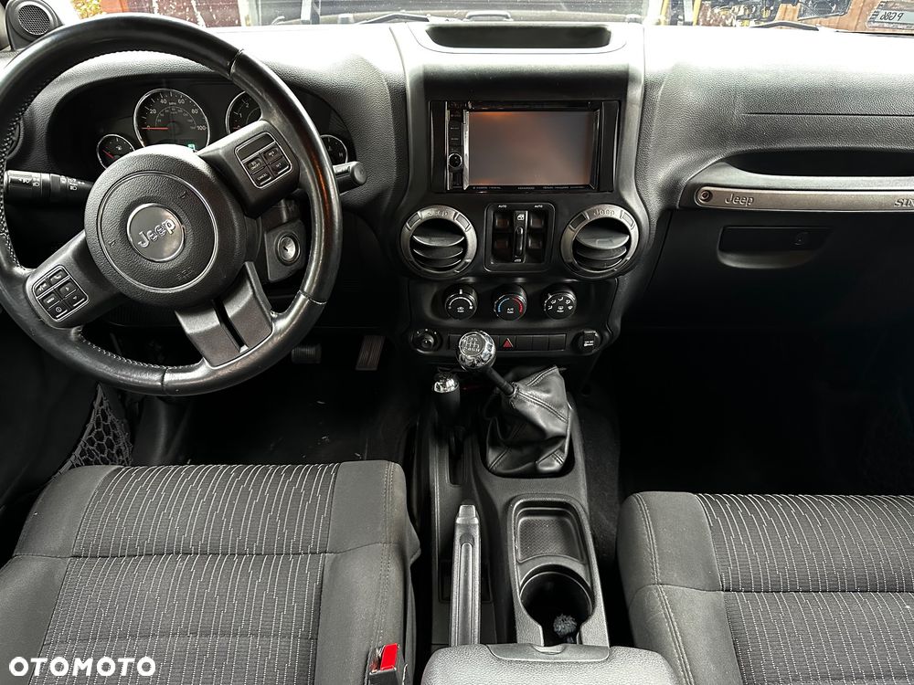 Jeep Wrangler - 6