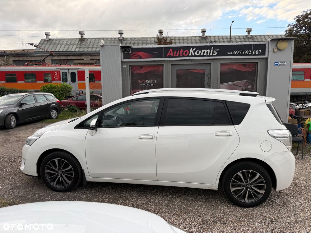 Toyota Verso - 3