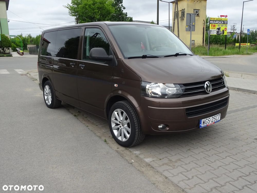 Volkswagen Multivan - 21