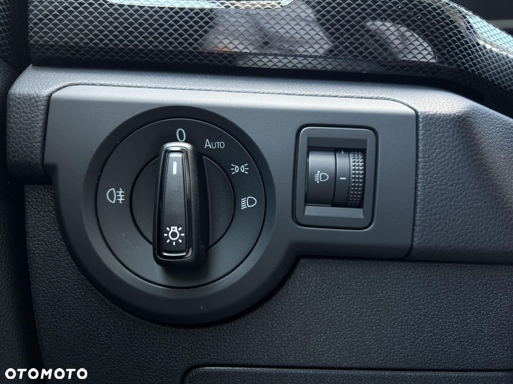 Volkswagen T-Cross - 25