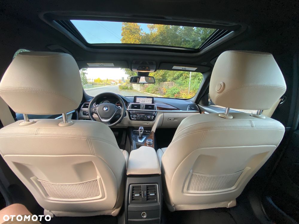 BMW Seria 3 330i Sport Line - 16