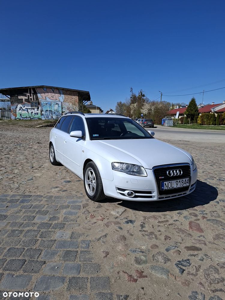 Audi A4 Avant - 1