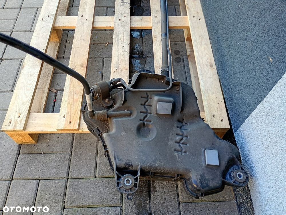 zbiornik adblue pompa przewód bmw 3 g20 g21 2.0 d 190 km 7418879 7454338 - 5