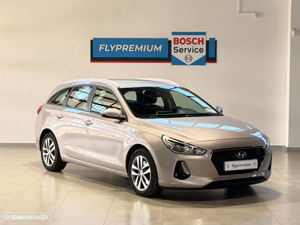 Hyundai i30 1.6 CRDI Comfort+Navi - 1