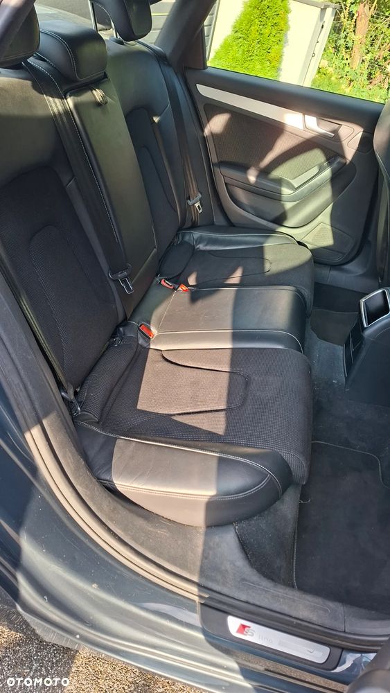 Audi A4 Limousine 1.8 TFSI S line Sportpaket - 29