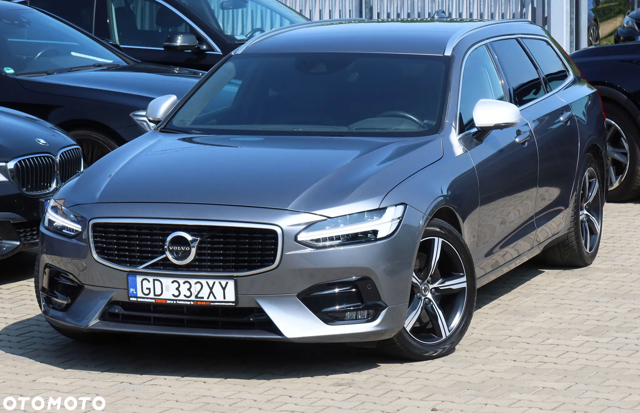 Volvo V90 D5 AWD R-Design - 29