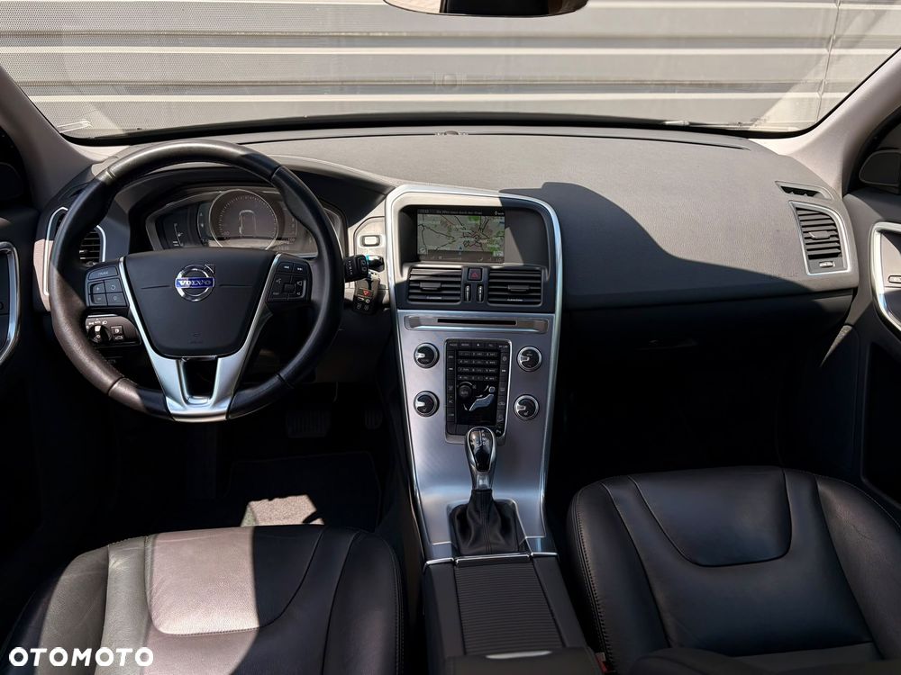 Volvo XC 60 D4 AWD Summum - 27