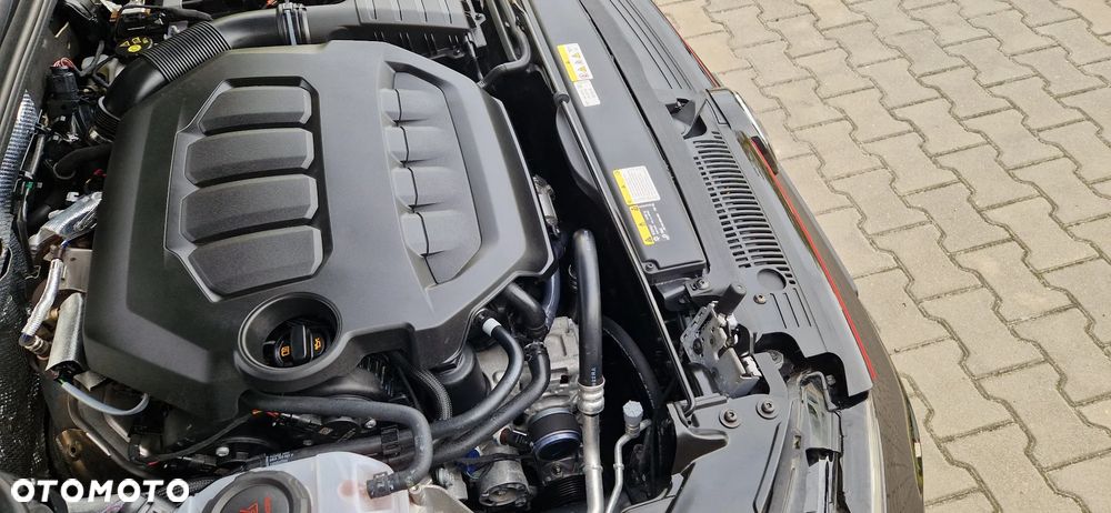 Volkswagen Golf - 25