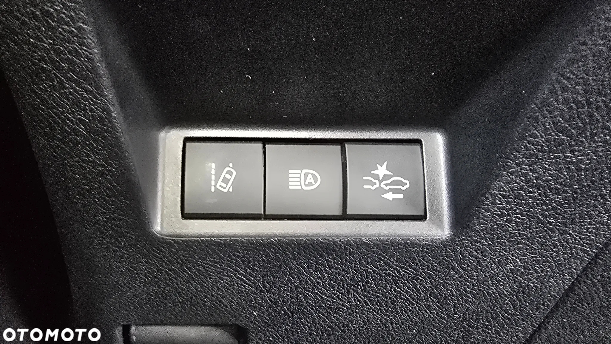 Toyota Yaris 1.5 Premium CVT - 26