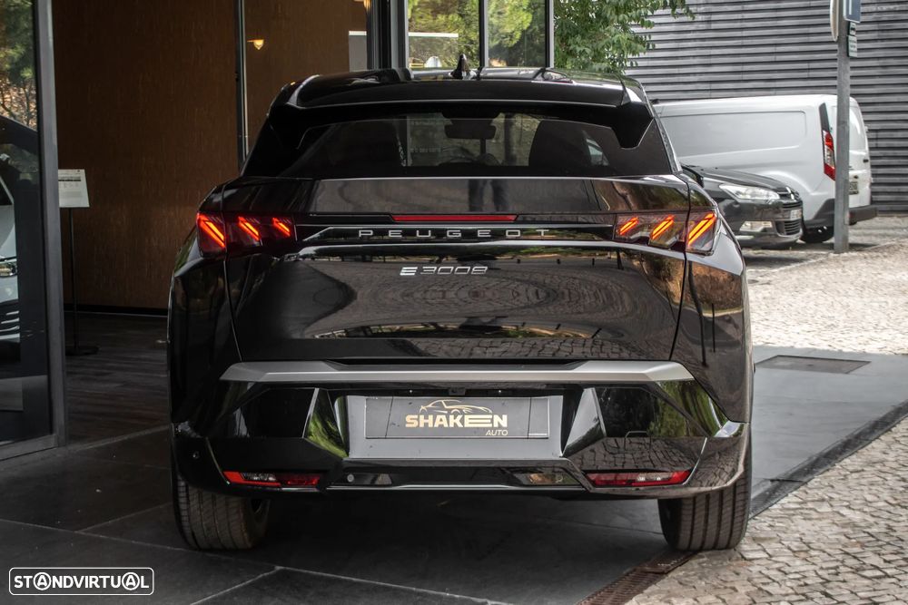 Peugeot E-3008 GT - 9