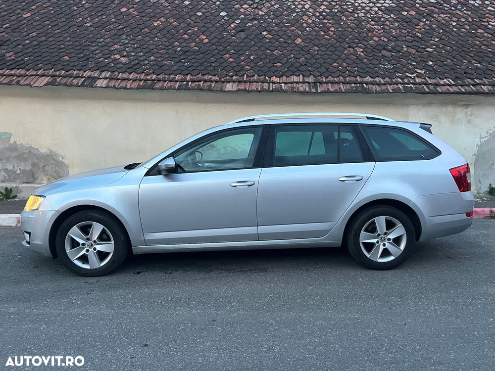 Skoda Octavia 1.6 TDI GREENLINE - 8