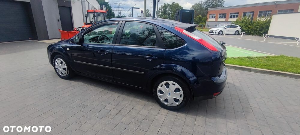 Ford Focus 1.6 Ti-VCT Sport - 1