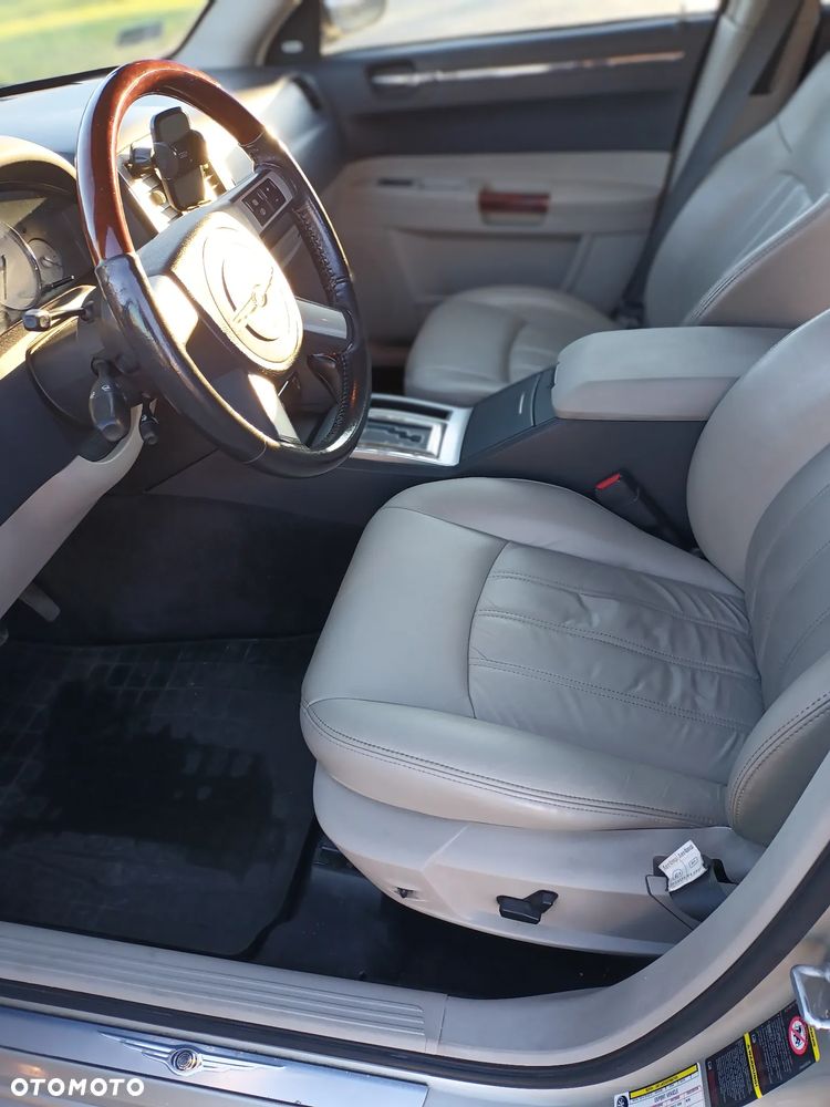 Chrysler 300C 3.0 V6 CRD - 15