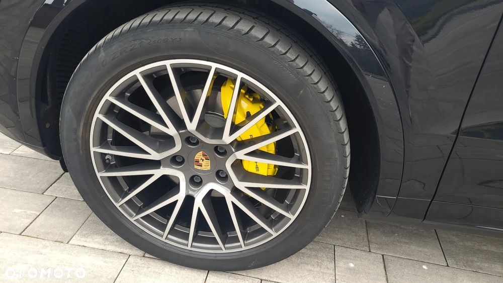 Porsche Cayenne Standard - 20