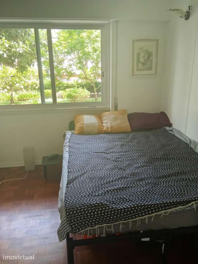 Quarto - localizado em Oeiras Lisbon - Grande imagem: 5/15