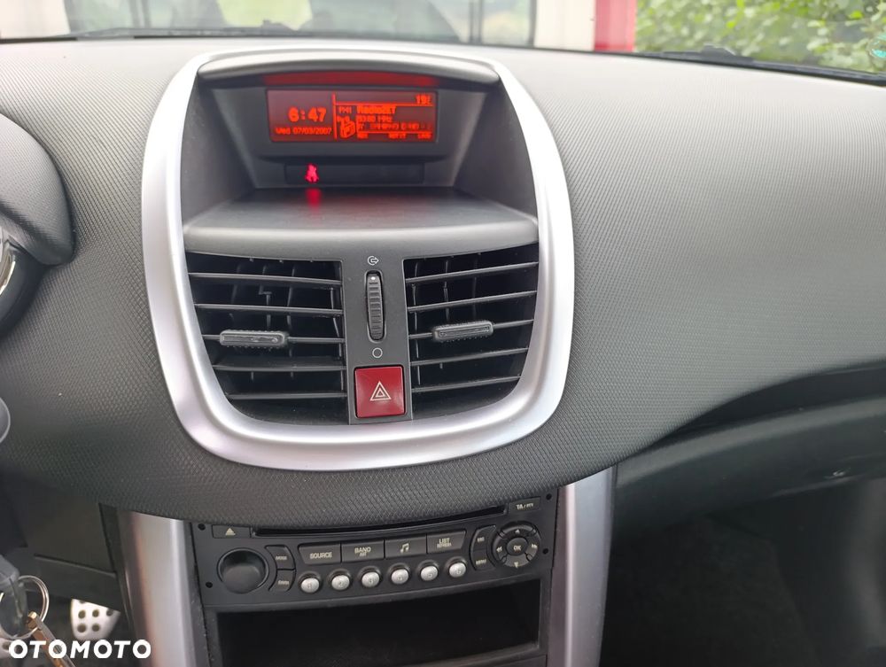 Peugeot 207 120 Sport - 12