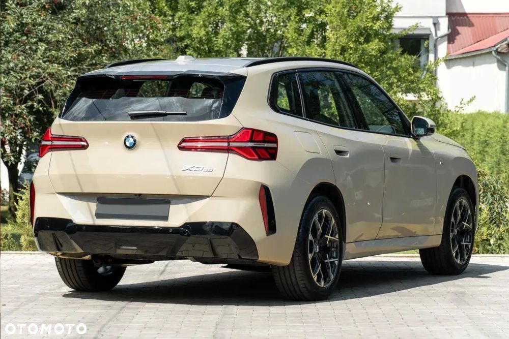 BMW X3 20 xDrive - 8