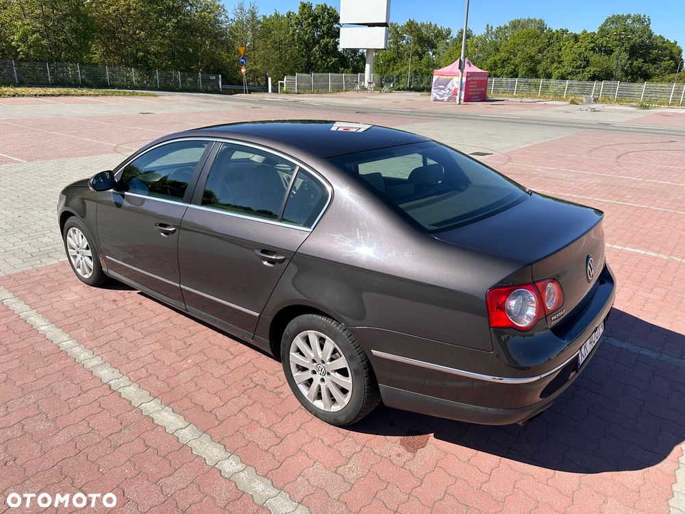 Volkswagen Passat - 7