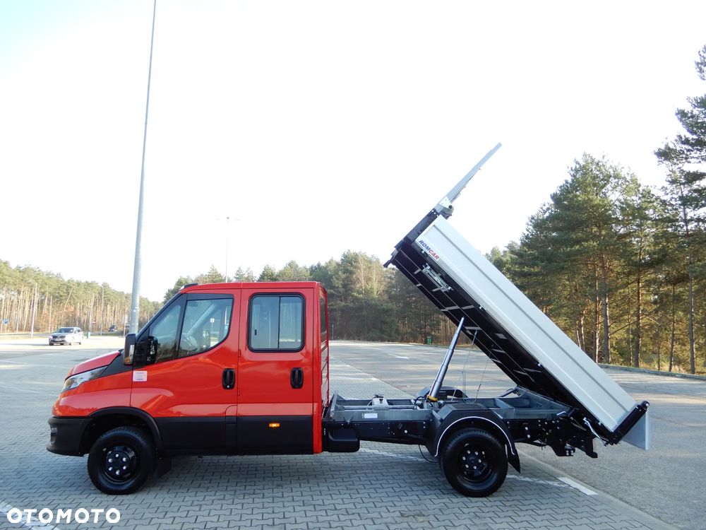 Iveco DAILY 35C16 Brygadowy Dubel Doka + Wywrotka Renomowanej Firmy RomCar Wywrot Kiper x 3 Skrzynia 3004 mm Blokada Mostu Rozstaw Osi 3750 mm HAK 3500 Stan 6-Cio Osobowy + 755 Kg Ładowność Auta Jak NOWY POLECAM - 6