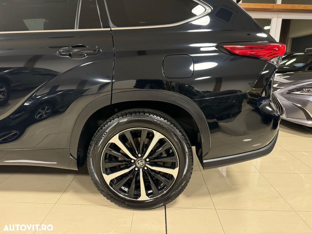Toyota Highlander 2.5 Hybrid Luxury - 30