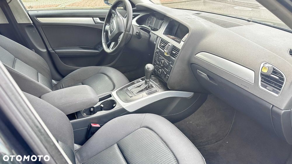 Audi A4 Limousine - 6
