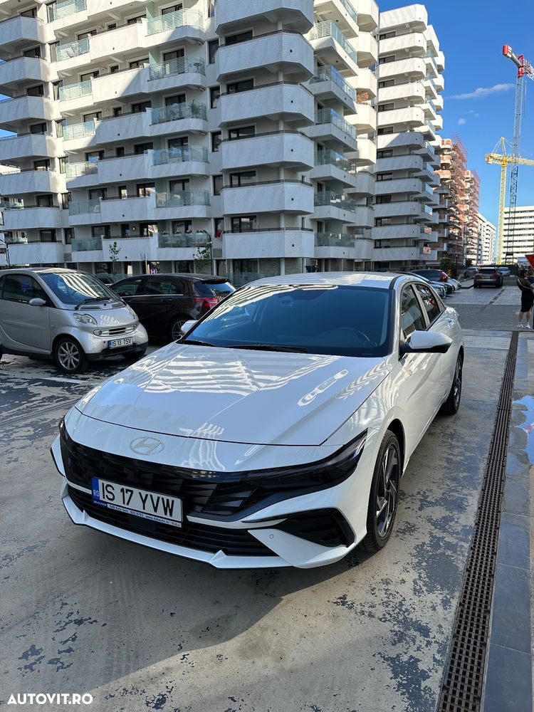 Hyundai Elantra 1.6 l 123 CP CVT Exclusive - 2