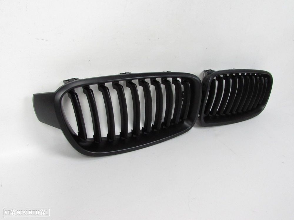 Grelhas Frente Novo/ ABS BMW 3 (F30, F80)/BMW 3 Touring (F31) - 2