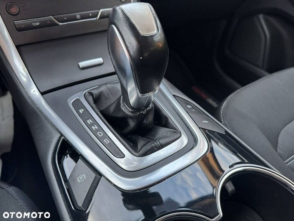 Ford Galaxy - 20