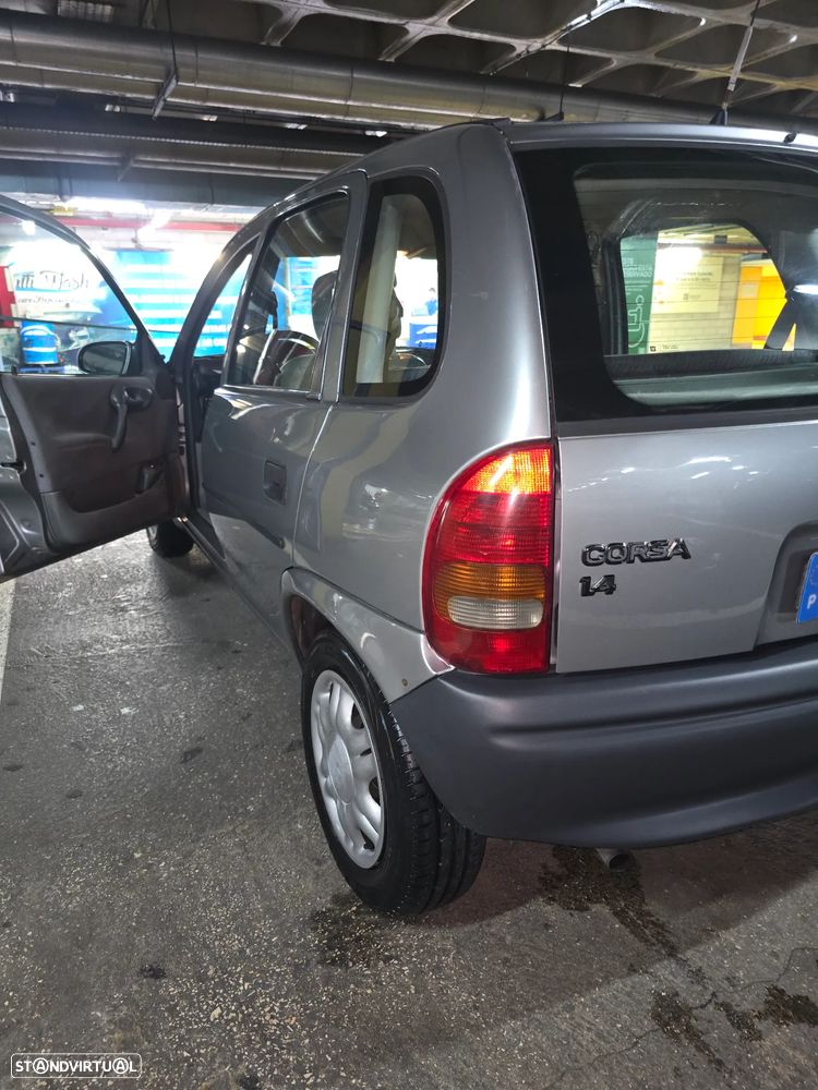Opel Corsa 1.4 Eco - 4