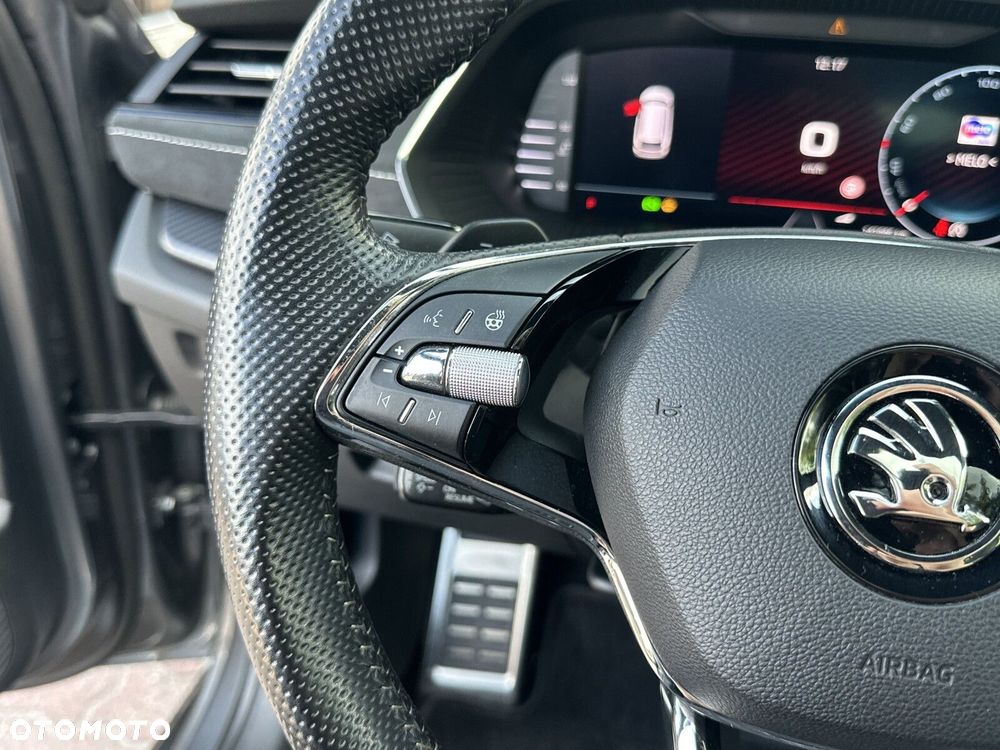 Skoda Octavia 2.0 TDI RS DSG - 27