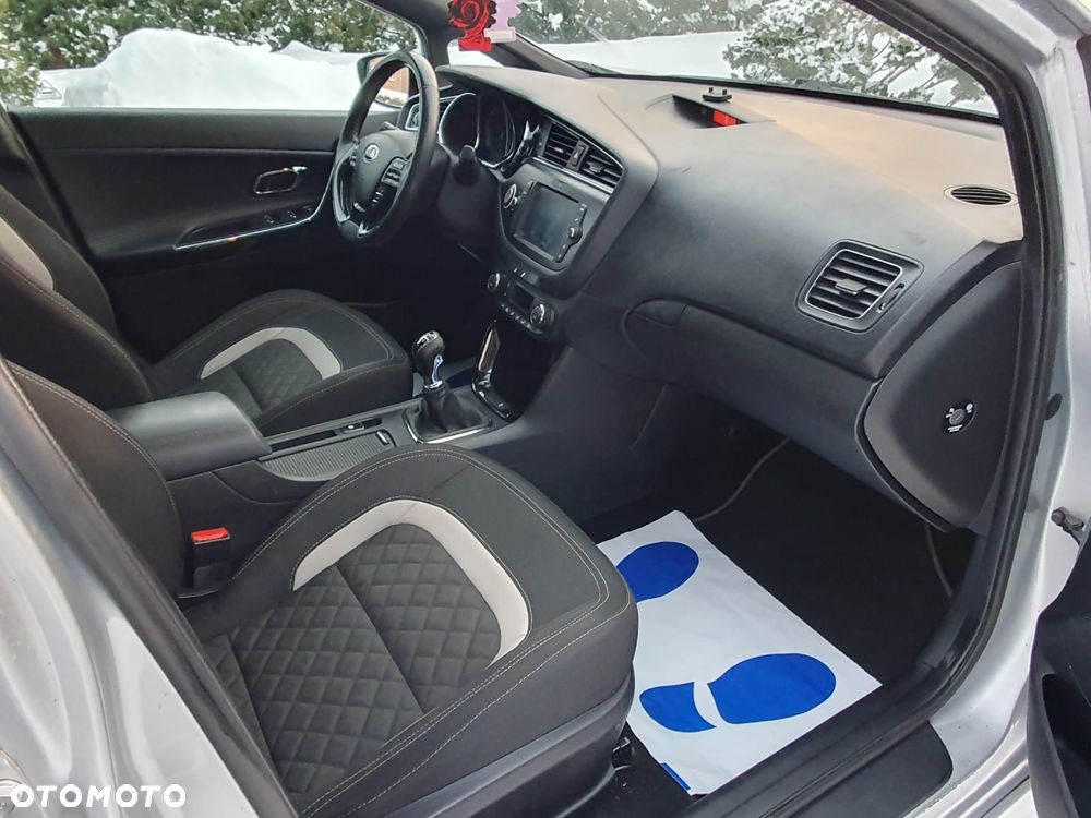 Kia Ceed 1.6 CRDi M - 23