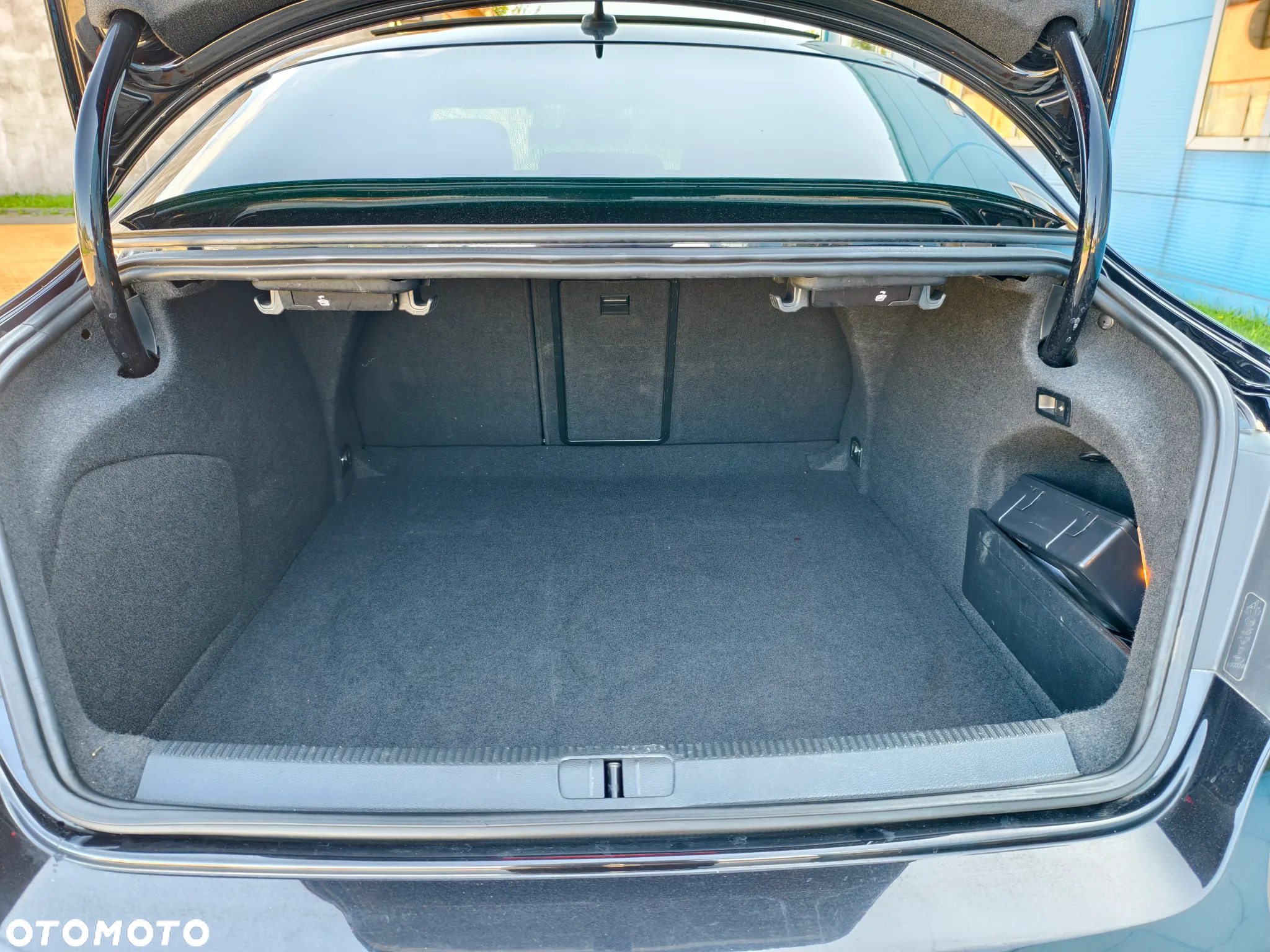 Volkswagen CC 2.0 TDI DPF BMT DSG - 17