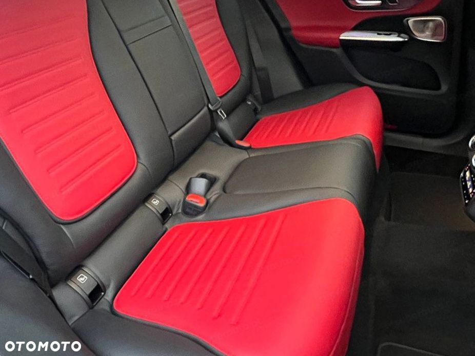 Mercedes-Benz GLC 300 d mHEV 4-Matic AMG Line - 11
