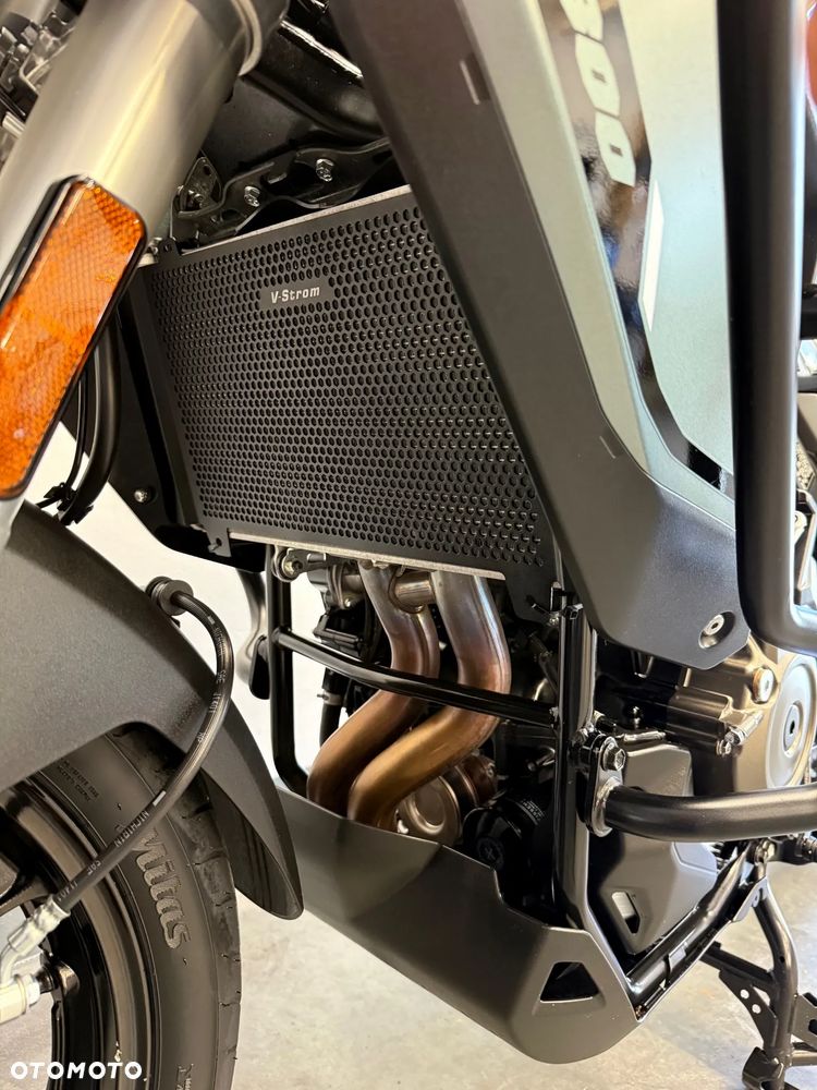 Suzuki V-STROM - 26