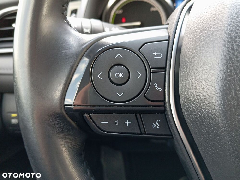 Toyota Camry 2.5 Hybrid Comfort CVT - 22