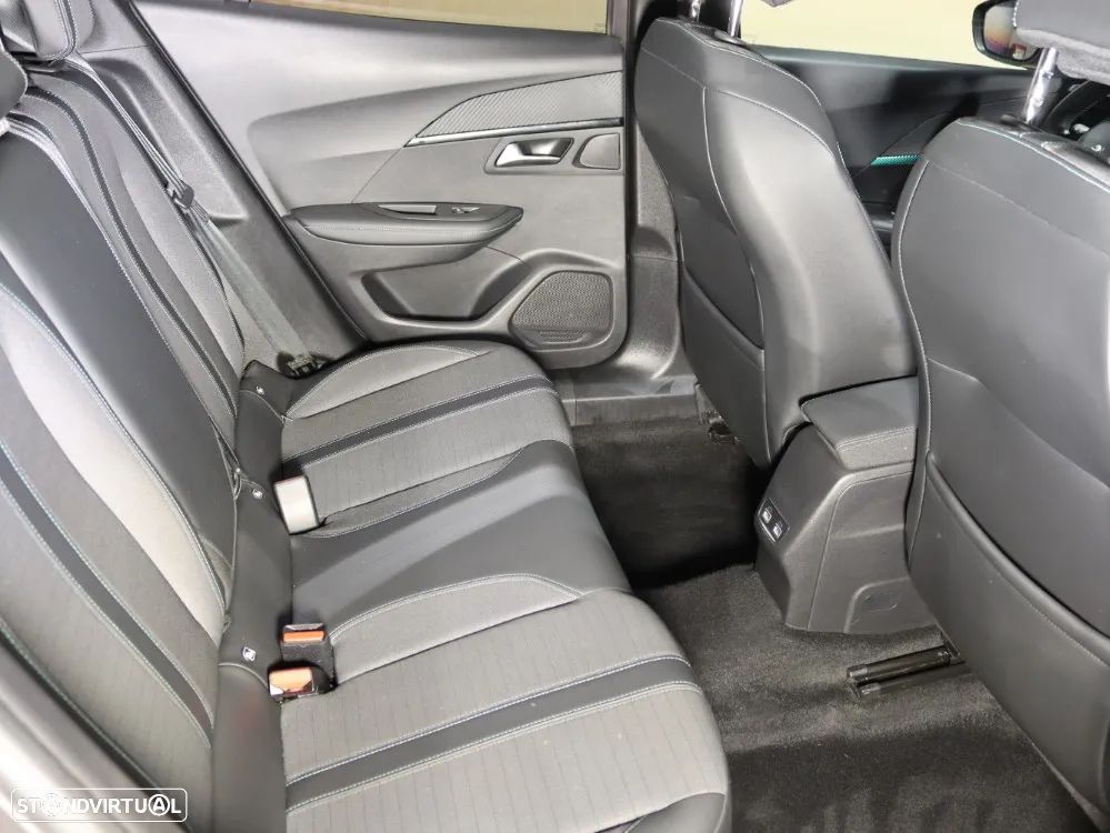 Peugeot 2008 1.2 PureTech Allure Pack - 12