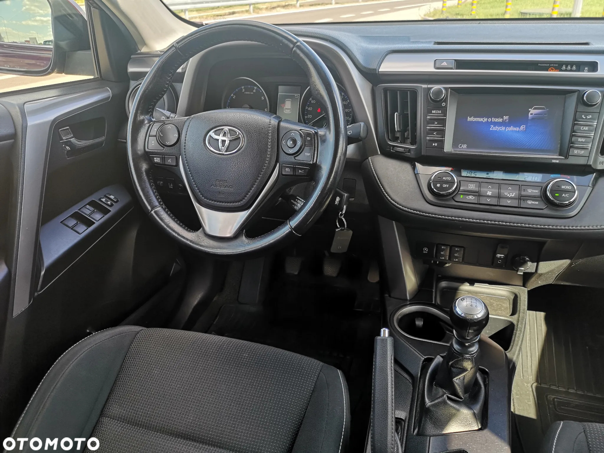 Toyota RAV4 2.0 D-4D Premium 4x2 - 13