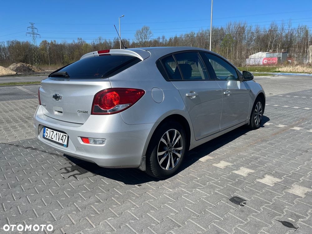 Chevrolet Cruze 1.6 LS - 7
