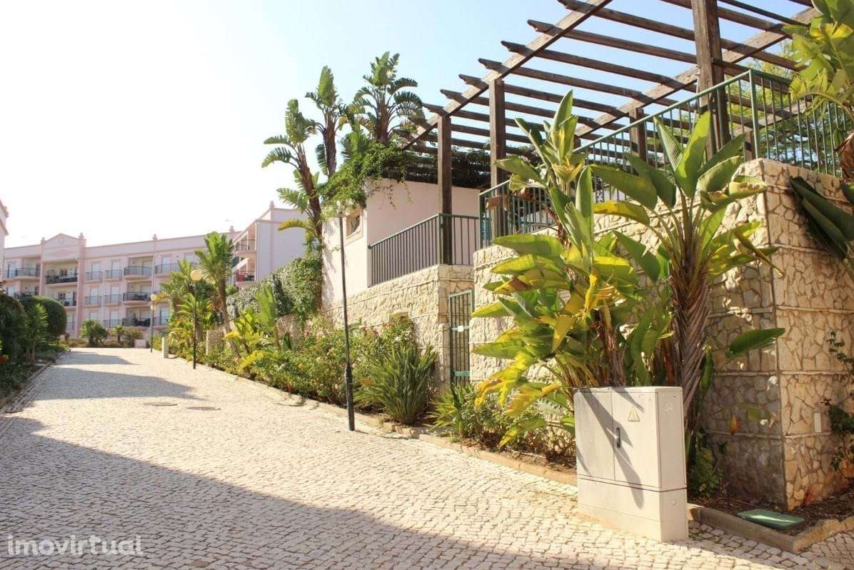 LINDO APARTAMENTO T2- ST JAMES LUZ - ARRENDAMENTO ANUAL - Grande imagem: 2/21