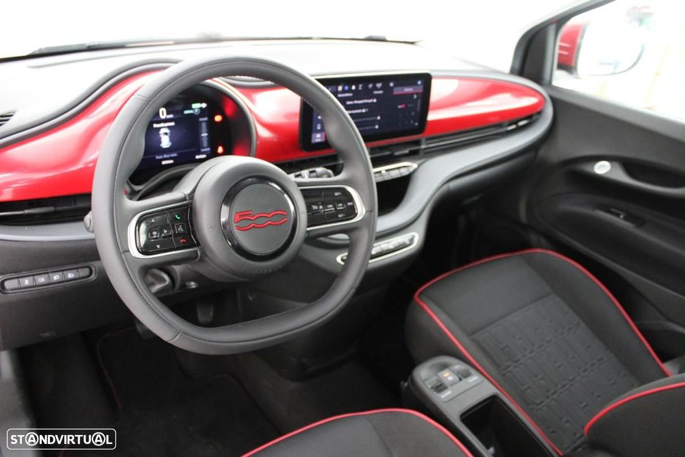 Fiat 500e 42kWh Red - 12